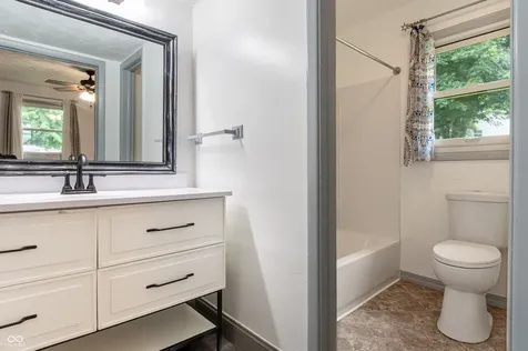 3539 E Southport Road Indianapolis IN 46227