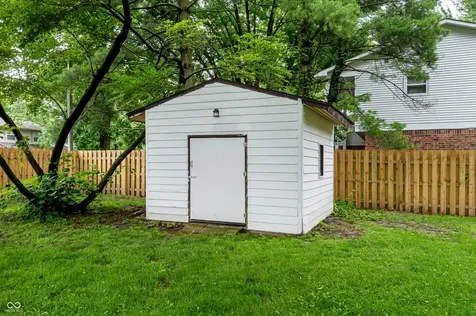 3539 E Southport Road Indianapolis IN 46227