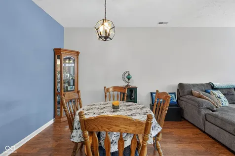2359 Colfax Lane Indianapolis IN 46260