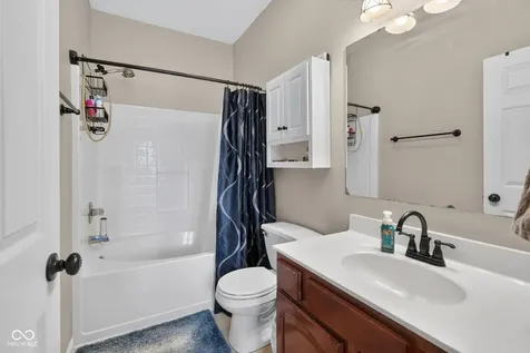 2359 Colfax Lane Indianapolis IN 46260