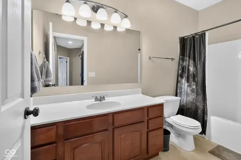 2359 Colfax Lane Indianapolis IN 46260