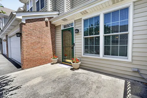 2359 Colfax Lane Indianapolis IN 46260