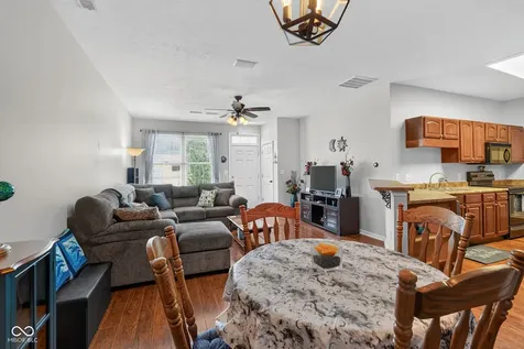 2359 Colfax Lane Indianapolis IN 46260