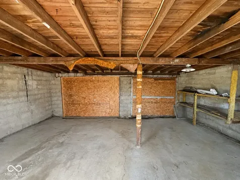 208 E 35th Street Anderson IN 46013