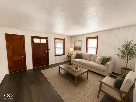 208 E 35th Street Anderson IN 46013