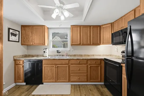 2458 Chaseway Court Indianapolis IN 46268