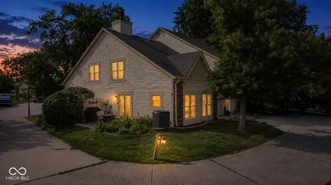 2458 Chaseway Court Indianapolis IN 46268