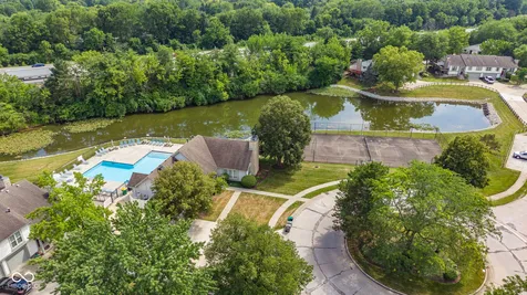 2458 Chaseway Court Indianapolis IN 46268