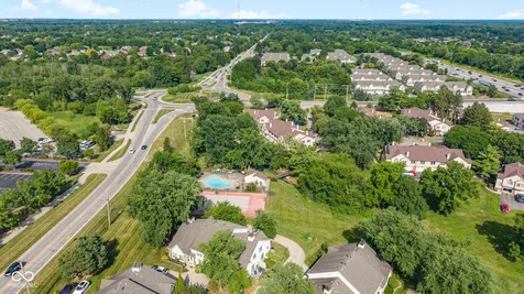 2458 Chaseway Court Indianapolis IN 46268