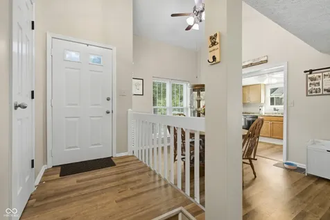 2458 Chaseway Court Indianapolis IN 46268