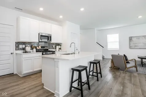 10038 Sundley Drive Indianapolis IN 46239