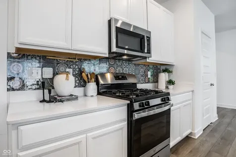 10038 Sundley Drive Indianapolis IN 46239