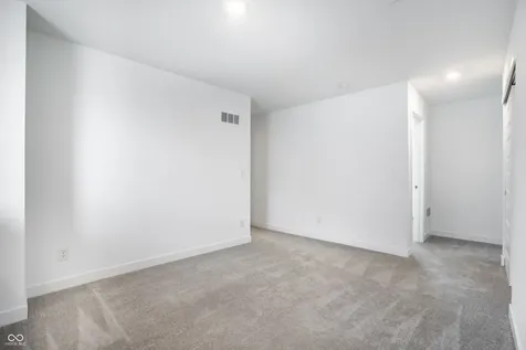 10038 Sundley Drive Indianapolis IN 46239