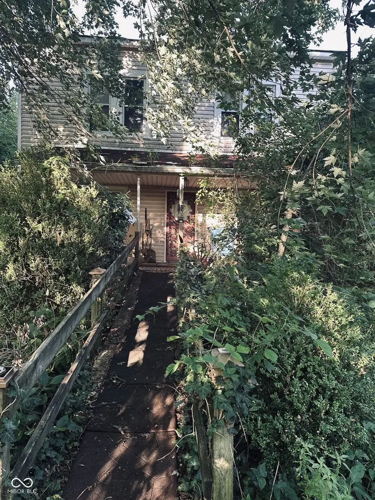 1751 W 261st Street Sheridan IN 46069