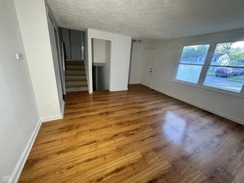 3517 Alpine Indianapolis IN 46226