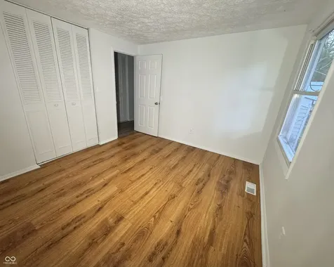 3517 Alpine Indianapolis IN 46226