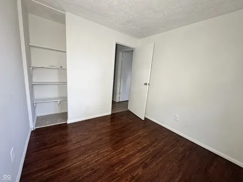 3517 Alpine Indianapolis IN 46226