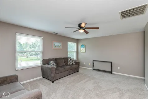 19441 Paxson Place Noblesville IN 46060
