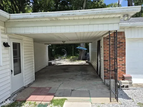 9036 E Raymond Street Indianapolis IN 46239