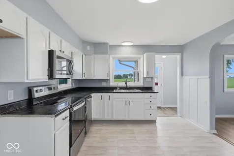 5290 S County Road 600 E Rushville IN 47331