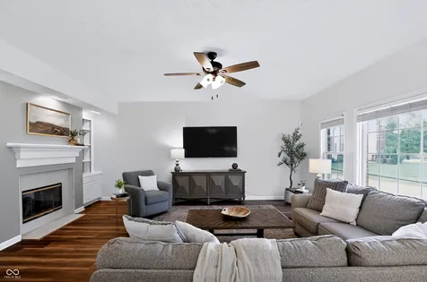 8765 Lily Court Zionsville IN 46077