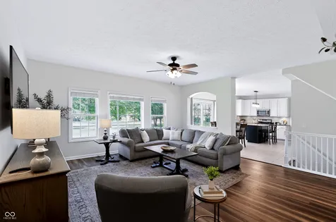 8765 Lily Court Zionsville IN 46077