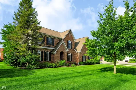 8765 Lily Court Zionsville IN 46077