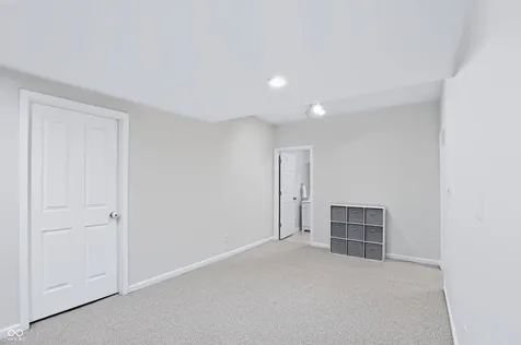 8765 Lily Court Zionsville IN 46077