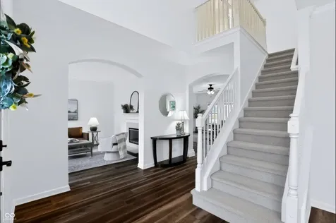 8765 Lily Court Zionsville IN 46077