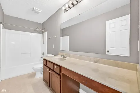 2148 Creekstone Drive Columbus IN 47201