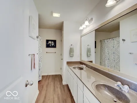 4304 Amesbury Place Westfield IN 46062