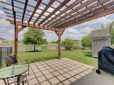 4304 Amesbury Place Westfield IN 46062