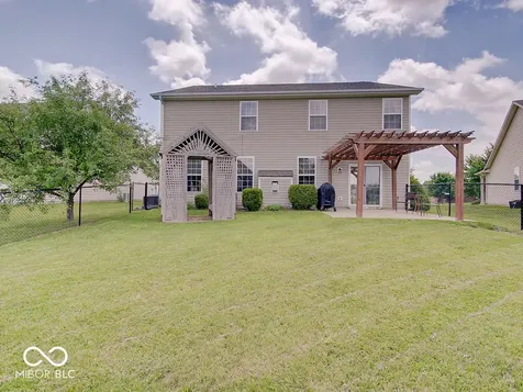 4304 Amesbury Place Westfield IN 46062