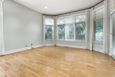 465 Mclaren Lane Carmel IN 46032