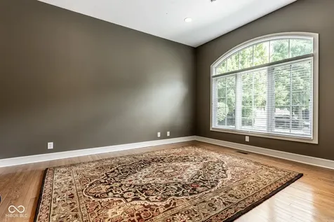 465 Mclaren Lane Carmel IN 46032