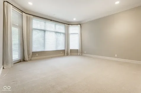 465 Mclaren Lane Carmel IN 46032