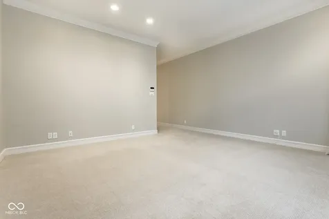 465 Mclaren Lane Carmel IN 46032