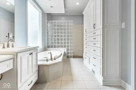 465 Mclaren Lane Carmel IN 46032