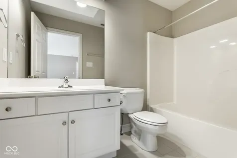465 Mclaren Lane Carmel IN 46032