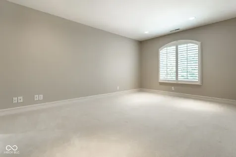 465 Mclaren Lane Carmel IN 46032