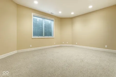 465 Mclaren Lane Carmel IN 46032