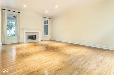 465 Mclaren Lane Carmel IN 46032