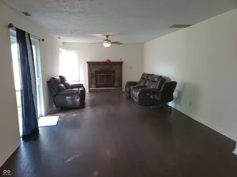 8768 Buckhaven Indianapolis IN 46256