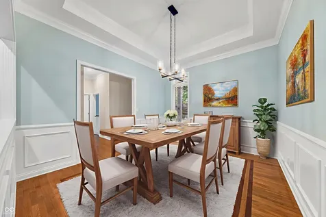 8069 Middle Bay Lane Indianapolis IN 46236