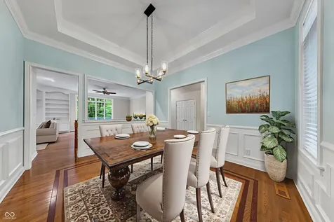 8069 Middle Bay Lane Indianapolis IN 46236
