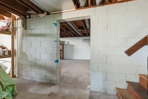 8813 E 16th Street Indianapolis IN 46219