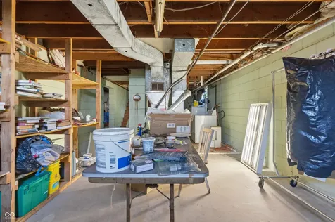 8813 E 16th Street Indianapolis IN 46219