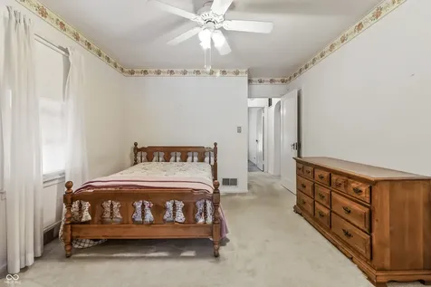 5229 E 16th Indianapolis IN 46218