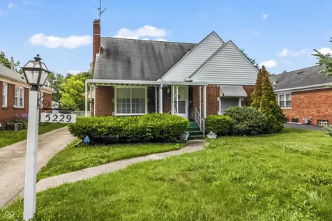 5229 E 16th Indianapolis IN 46218