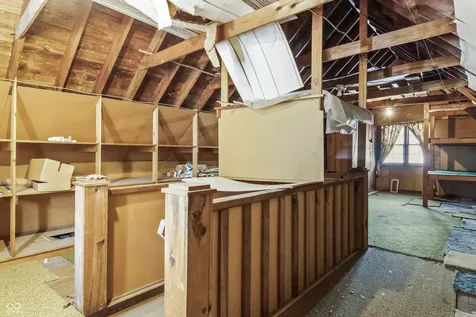 5229 E 16th Indianapolis IN 46218